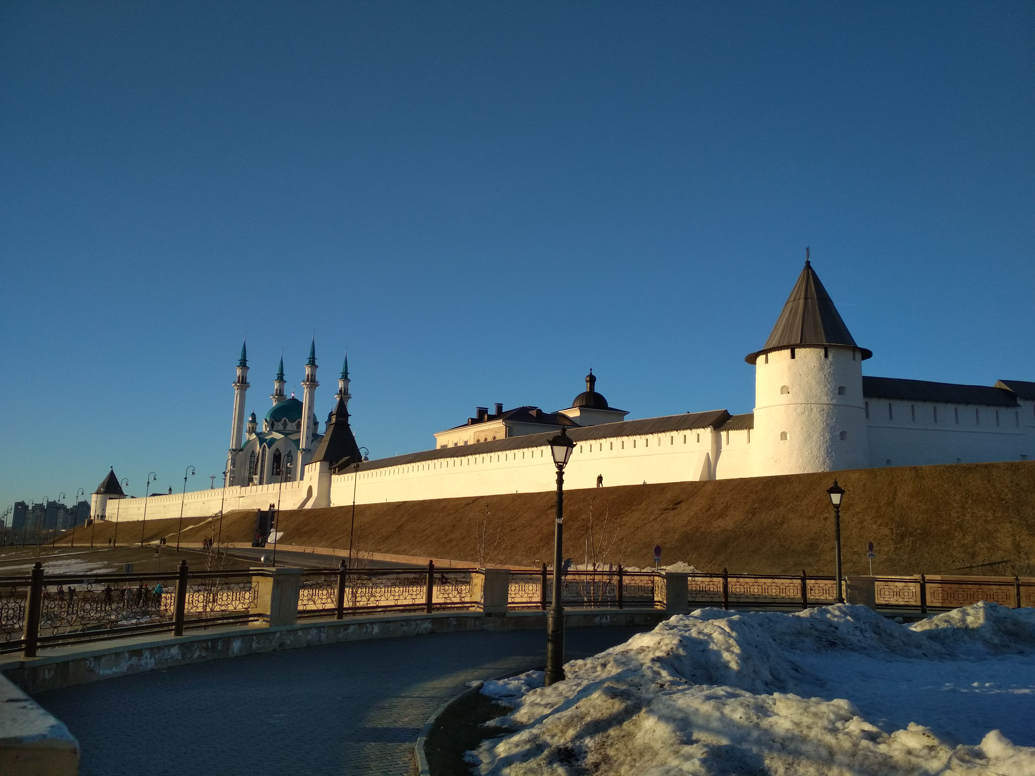 Казань встречает гостей хорошей погодой